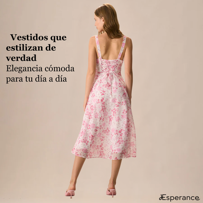 Vestido midi fruncido con flores y cuello cuadrado